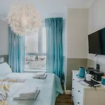 アパート Flatbook - Bastion Walowa Center 2 Bedrooms グダニスク