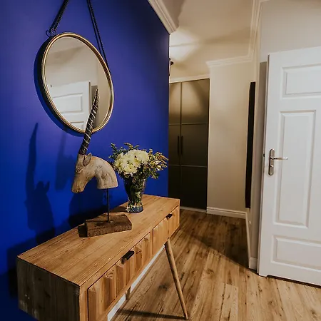 Flatbook - Bastion Walowa Center 2 Bedrooms