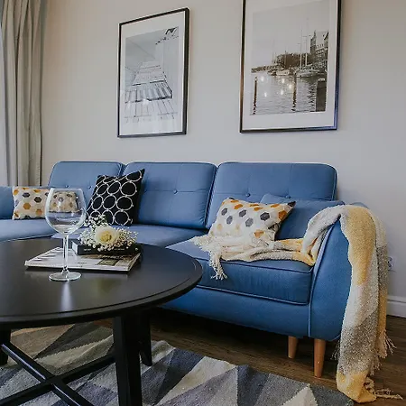 Flatbook - Bastion Walowa Center 2 Bedrooms Apartment *